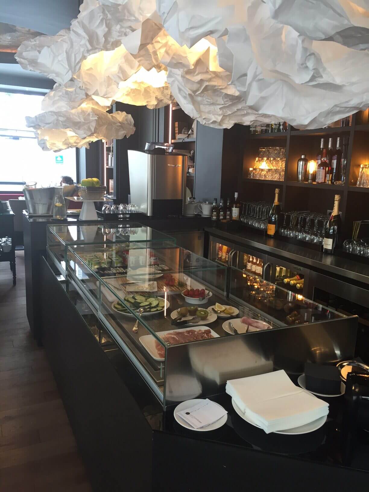 BUFFET petit déjeuner ou la bataille des hôtels ****