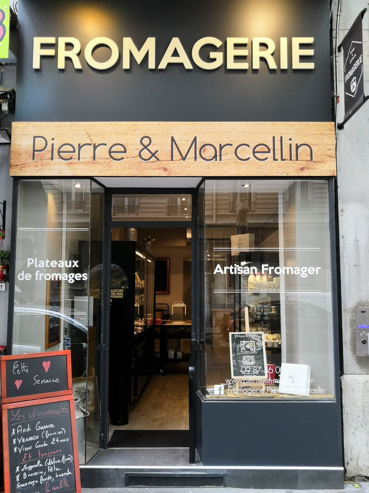 Façade de la fromagerie Pierre et Marcellin à Lyon